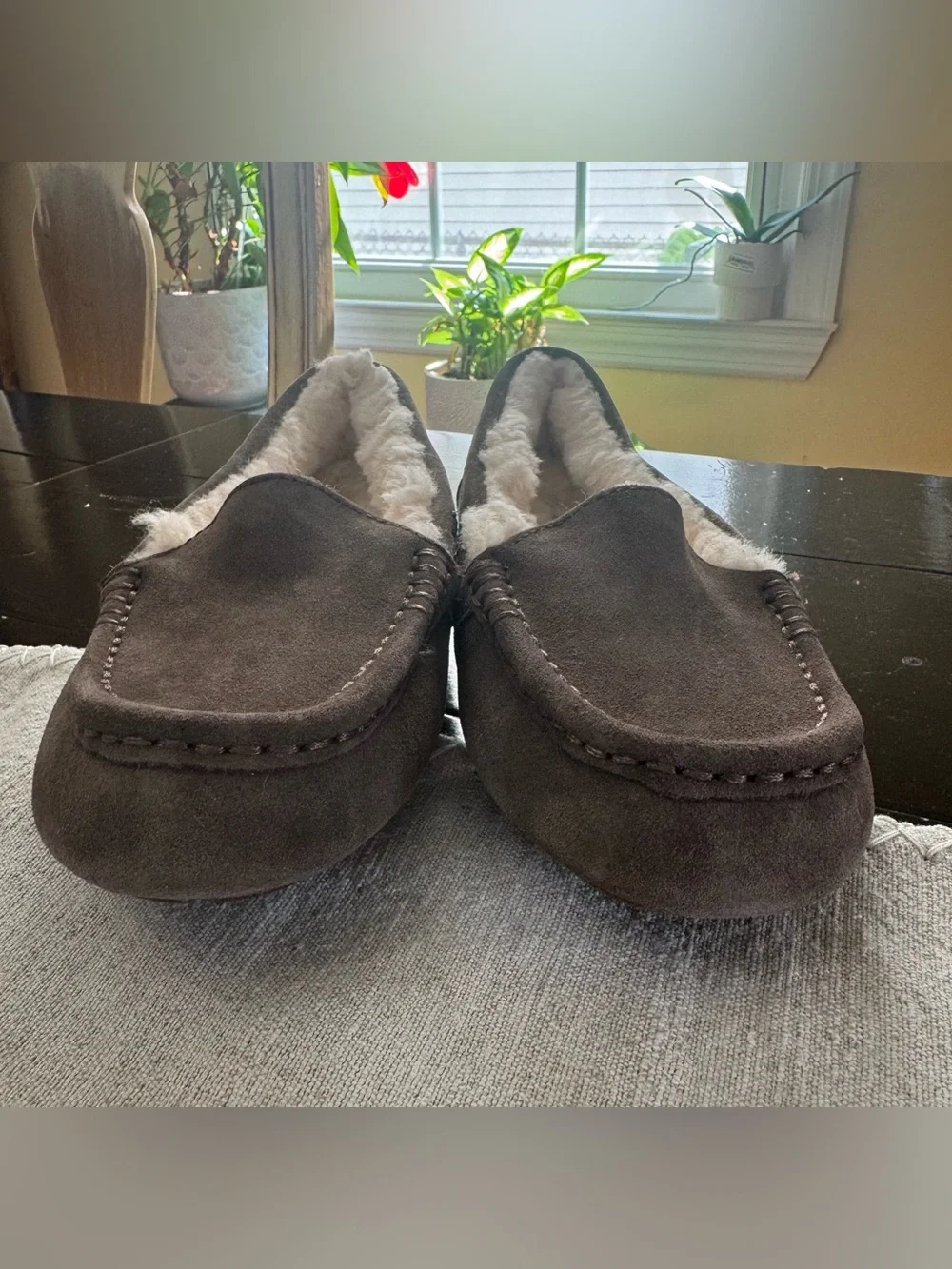 UGG Women's Ansley Slipper Espresso Brown Suede Moccasins Size 7